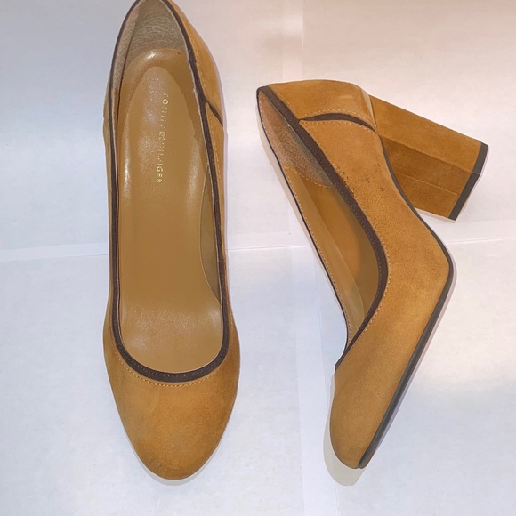 Tommy Hilfilger Elegant Tan Women's Pumps Size 9.5 - Picture 5 of 8